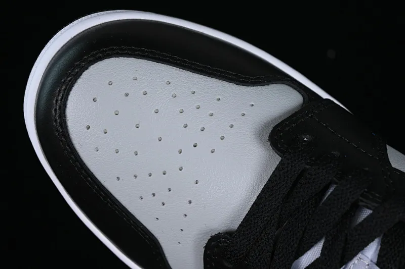 All categories Air Jordan Jordan series basketball shoes Air Jordan 1 Low Z version Air Jordan 1 Low AJ1 Joe 1 black gray red hook low-top cultural basketball shoes DC0774-062